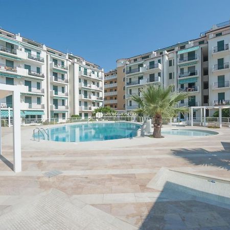 Residence El Palmar Da Colla Lido di Jesolo Exterior foto