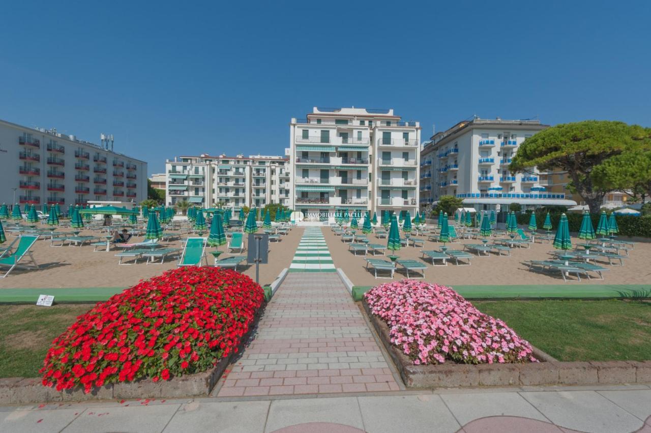 Residence El Palmar Da Colla Lido di Jesolo Exterior foto